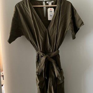 New with tags: Billabong High Flyer Wrap Crop Jumpsuit